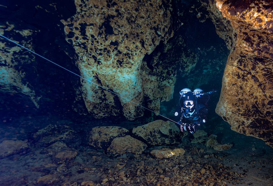 Exploring Cave Diving in Tahiti: A Unique Underwater Adventure